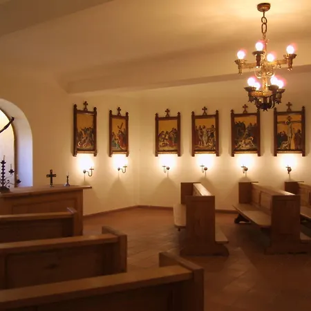 Hotel Burg Rabenstein 4*